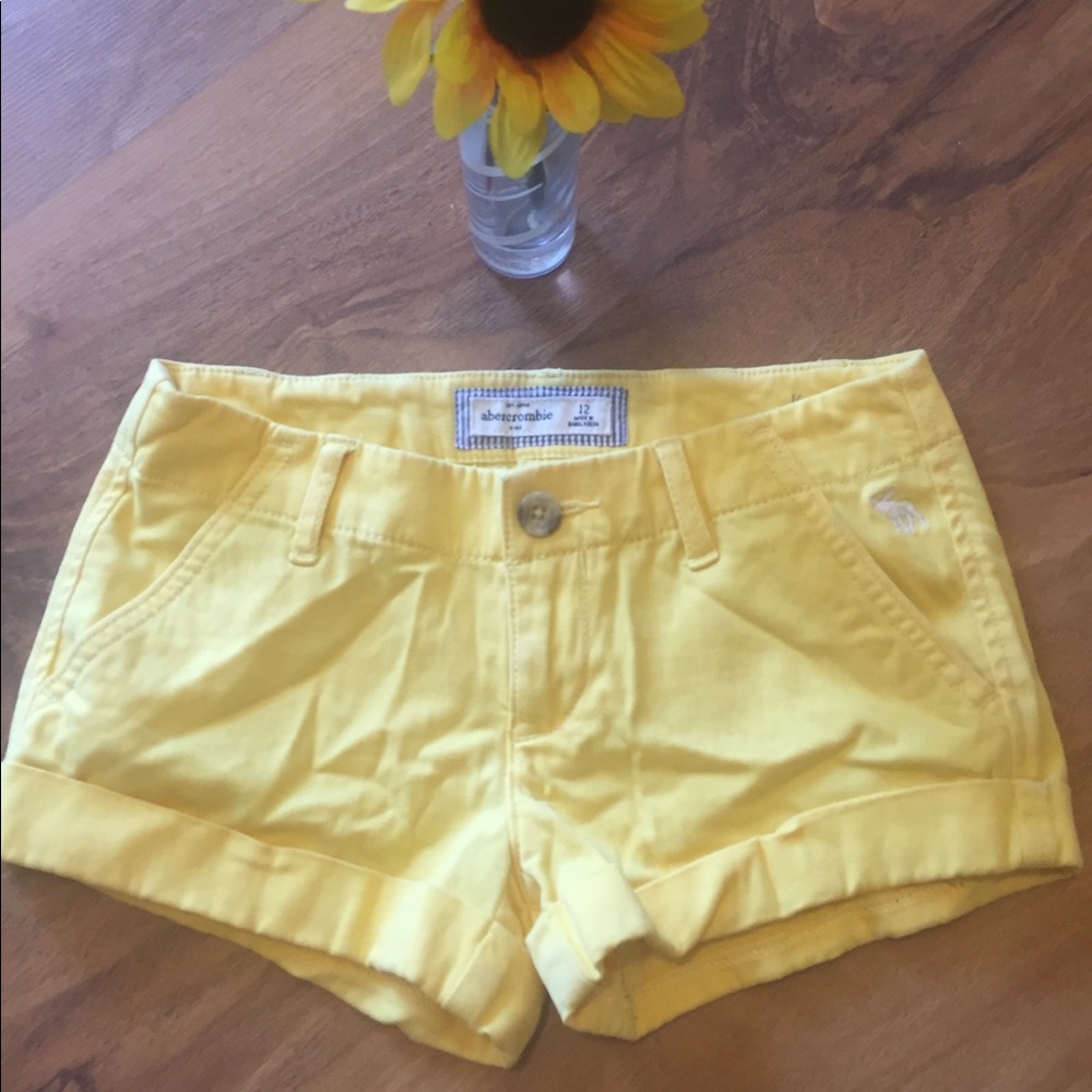 Abercrombie & Fitch Shorts 🌻